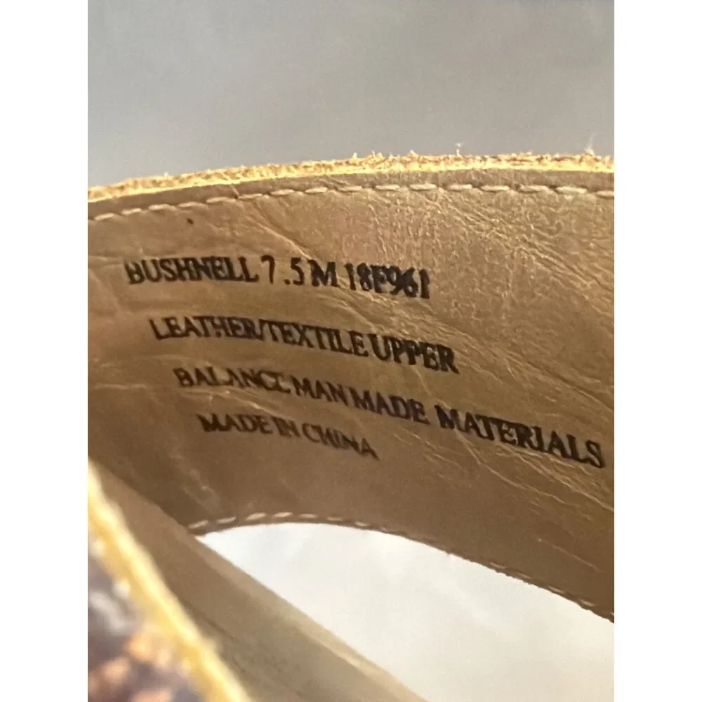 OTBT Bushnell Platform Wedge Sandals Olive Gold Size 7.5